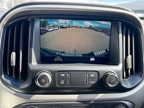 Used 2022 Chevrolet Colorado LT w/ Safety Package image 13