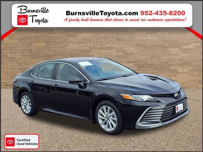 Certified 2023 Toyota Camry LE image 1