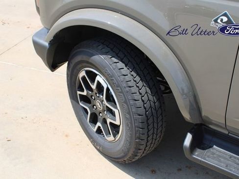 New 2025 Ford Bronco Outer Banks image 5