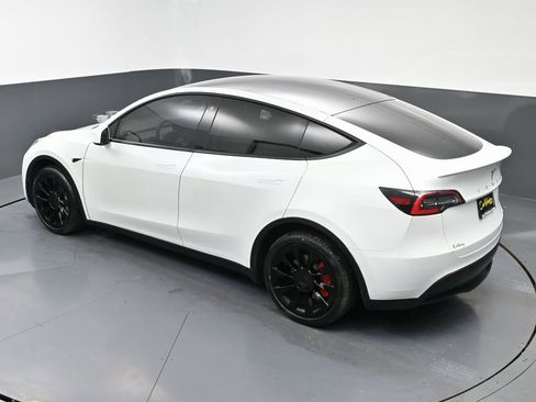 Used 2021 Tesla Model Y 2WD image 48