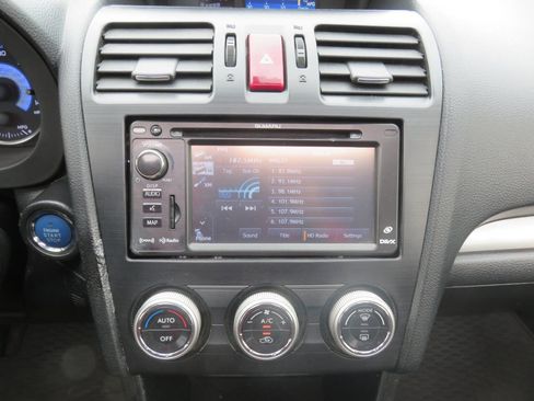 Used 2014 Subaru Crosstrek Touring AWD/4WD image 16