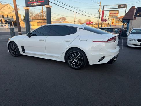 Used 2022 Kia Stinger GT-Line RWD image 4