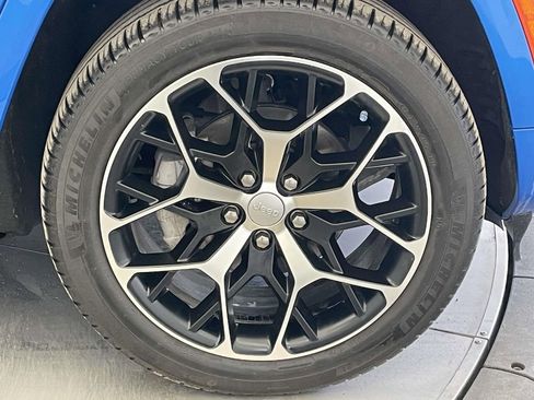 Used 2023 Jeep Grand Cherokee Summit image 15