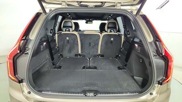 New 2026 Volvo XC90 T8 Plus w/ Protection Package Premier AWD/4WD image 42
