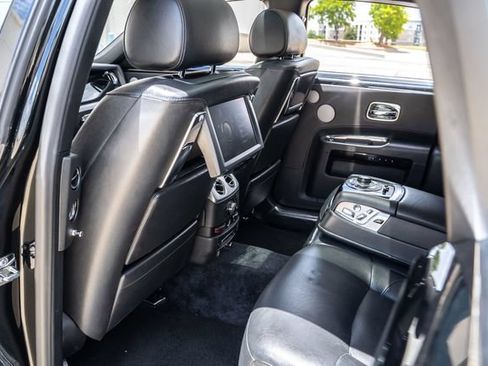 Used 2013 Rolls-Royce Ghost RWD image 25