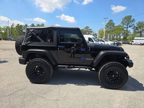 Used 2013 Jeep Wrangler Sport image 3