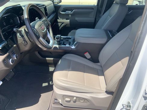 Certified 2023 GMC Sierra 1500 SLT w/ SLT Convenience Package RWD image 17