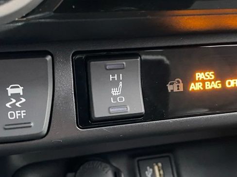 Used 2025 Toyota RAV4 XLE w/ Convenience Package AWD/4WD image 18