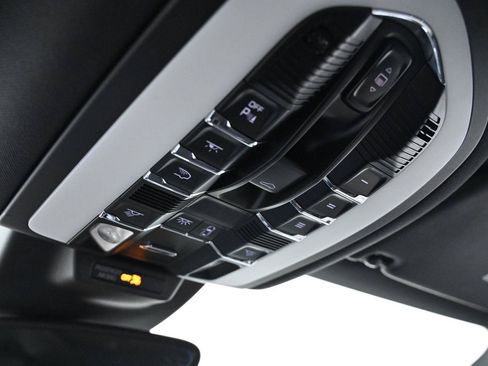 Used 2017 Porsche Macan S AWD/4WD image 27
