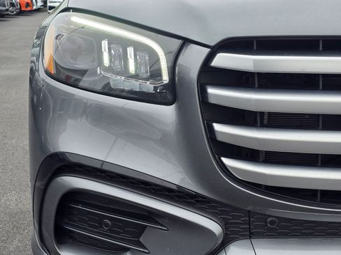 Used 2024 Mercedes-Benz GLS 450 4MATIC image 36