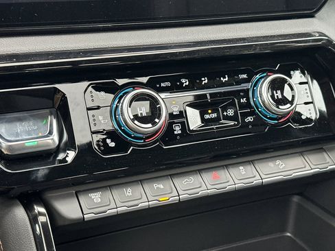 New 2026 GMC Sierra 2500 AT4 w/ Technology Package image 21