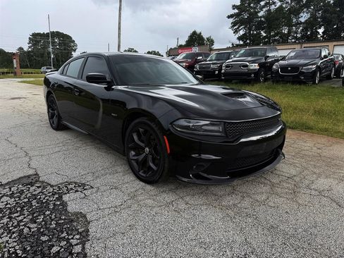 Used 2019 Dodge Charger R/T w/ Driver Confidence Group RWD image 3