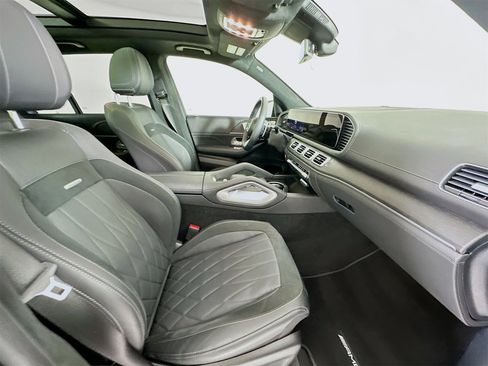 Used 2024 Mercedes-Benz GLE 63 AMG S image 30