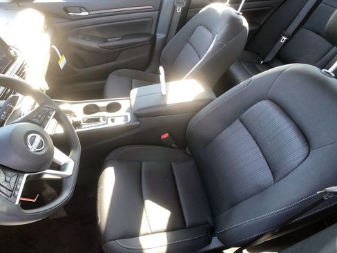 New 2025 Nissan Altima 2.5 SV image 14