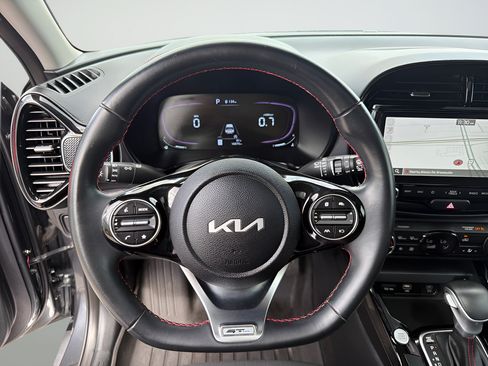 Used 2023 Kia Soul GT-Line FWD image 28