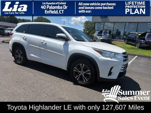 Used 2018 Toyota Highlander LE w/ Protection Package #3 AWD/4WD image 1