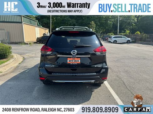Used 2018 Nissan Rogue SV w/ Sun & Sound Touring Package AWD/4WD image 4