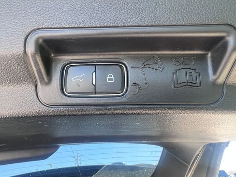 Used 2021 Ford Explorer ST w/ Equipment Group 401A AWD/4WD image 17