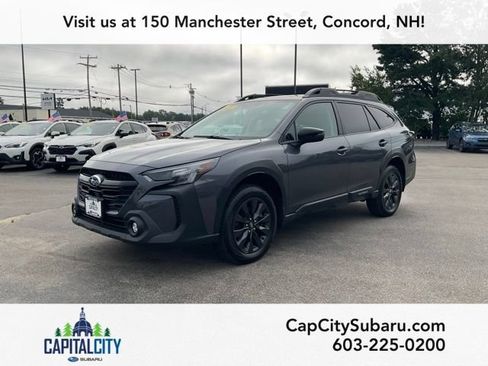 Used 2025 Subaru Outback Onyx Edition AWD/4WD image 3