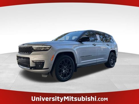 Used 2025 Jeep Grand Cherokee L Summit w/ Advanced Protech Group IV image 1