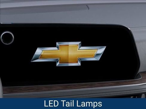 New 2026 Chevrolet Suburban LT w/ Comfort Package AWD/4WD image 23