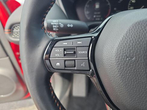 Certified 2025 Honda HR-V Sport image 22