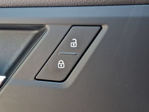 Used 2025 Volkswagen Jetta S FWD image 26