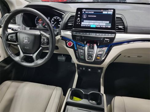 Certified 2025 Honda Odyssey Touring image 29