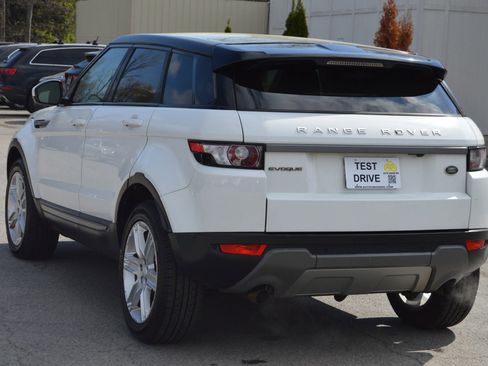 Used 2015 Land Rover Range Rover Evoque Pure Plus image 4