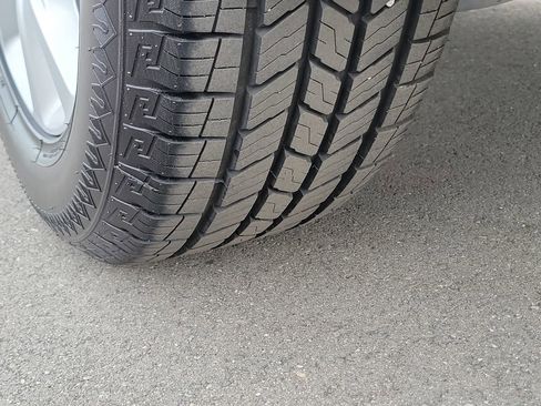 Used 2021 Kia Telluride LX image 31