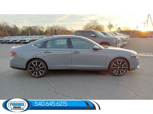 New 2025 Honda Accord Hybrid Touring image 8