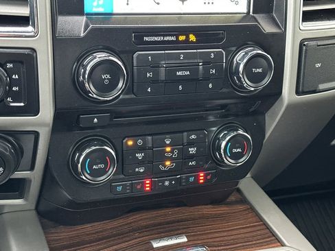 Used 2016 Ford F150 Lariat w/ FX4 Off-Road Package image 21