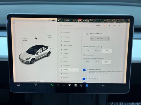Used 2021 Tesla Model 3 Standard Range Plus image 29