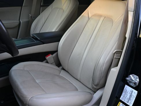 Used 2020 Lincoln MKZ Reserve w/ Elements Package image 12