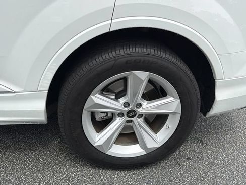 Used 2022 Audi Q7 3.0T Premium AWD/4WD image 16