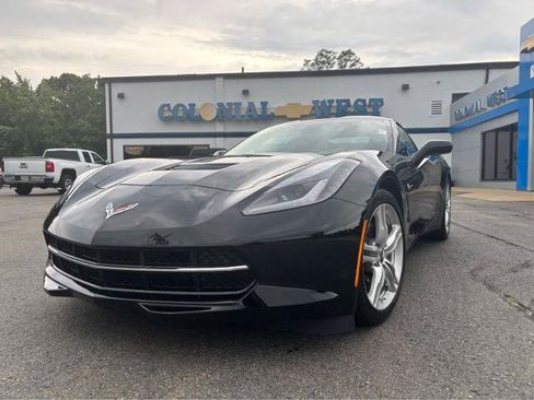 Used 2016 Chevrolet Corvette Stingray Coupe RWD image 2