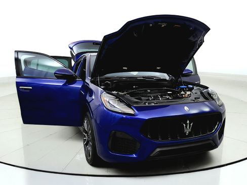 Used 2023 Maserati Grecale Modena AWD/4WD image 9