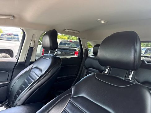 Used 2019 Ford Edge SEL w/ Equipment Group 201A AWD/4WD image 16