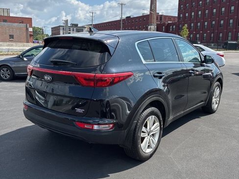 Used 2018 Kia Sportage LX AWD/4WD image 3