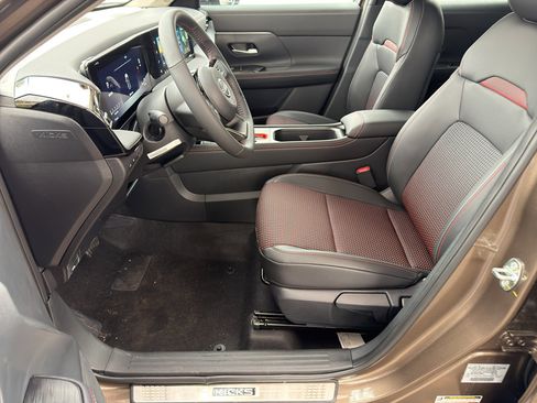 New 2026 Nissan Kicks SR w/ SR Premium Package image 16