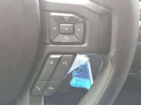 Used 2017 Ford F150 XLT AWD/4WD image 39