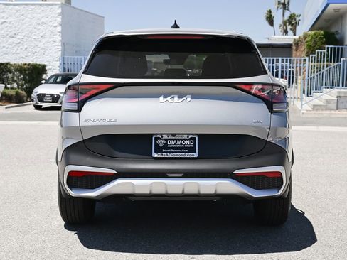 Used 2023 Kia Sportage LX FWD image 5