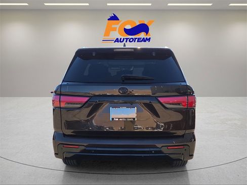 Certified 2024 Toyota Sequoia Limited image 4