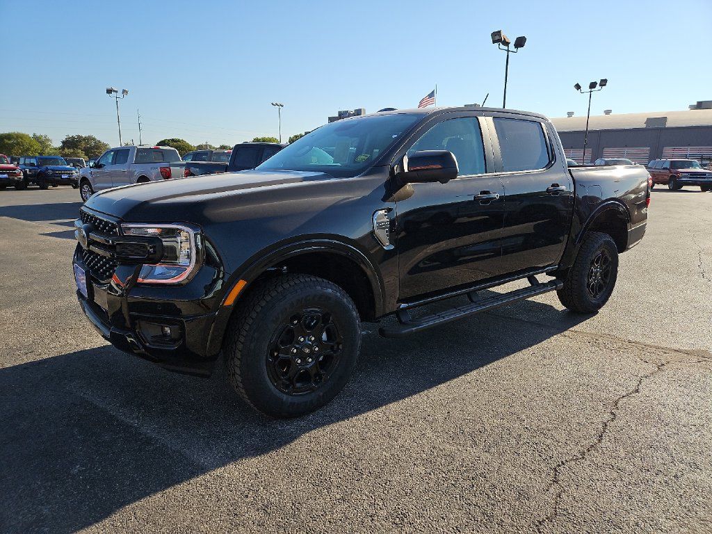 New 2026 Ford Ranger Lariat w/ Black Appearance Package AWD/4WD image 5
