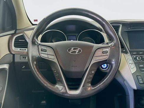 Used 2018 Hyundai Santa Fe Sport image 18