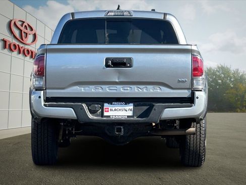 Certified 2023 Toyota Tacoma TRD Off-Road image 4