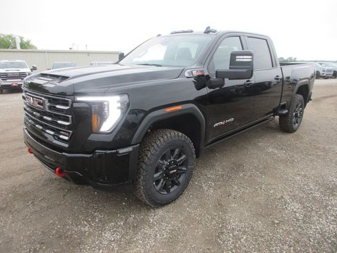 New 2026 GMC Sierra 2500 AT4 w/ AT4 Premium Plus Package AWD/4WD image 10