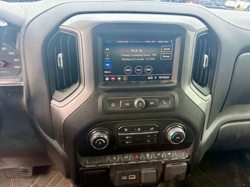 Used 2021 Chevrolet Silverado 1500 Custom RWD image 12