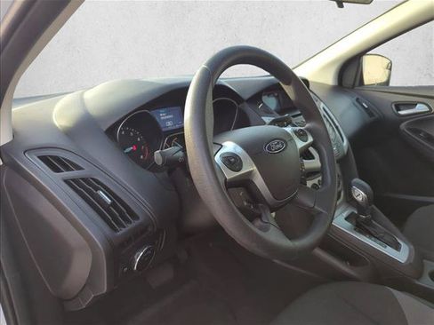 Used 2013 Ford Focus SE FWD image 13
