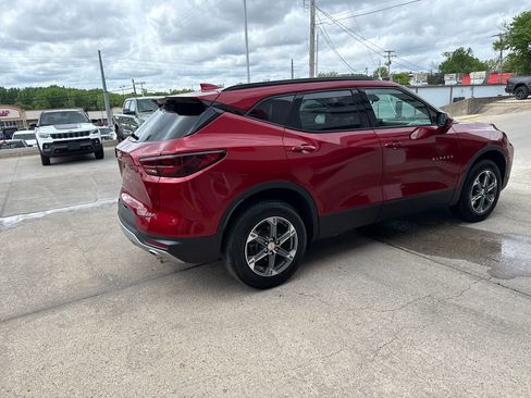 Used 2024 Chevrolet Blazer LT w/ Convenience Package FWD image 5